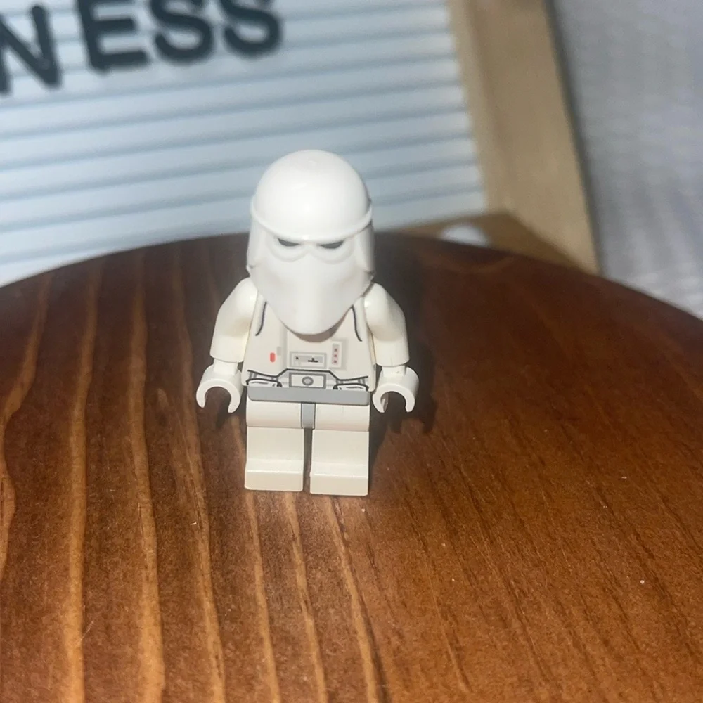 LEGO Star Wars Snowtrooper Minifigure – White Hands Hoth